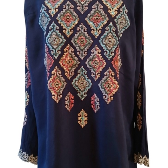 JOHNNY WAS  Kikumi Navy Embroidered Rayon  Peasant Tunic Top SZ XL Excellent - Picture 2 of 5